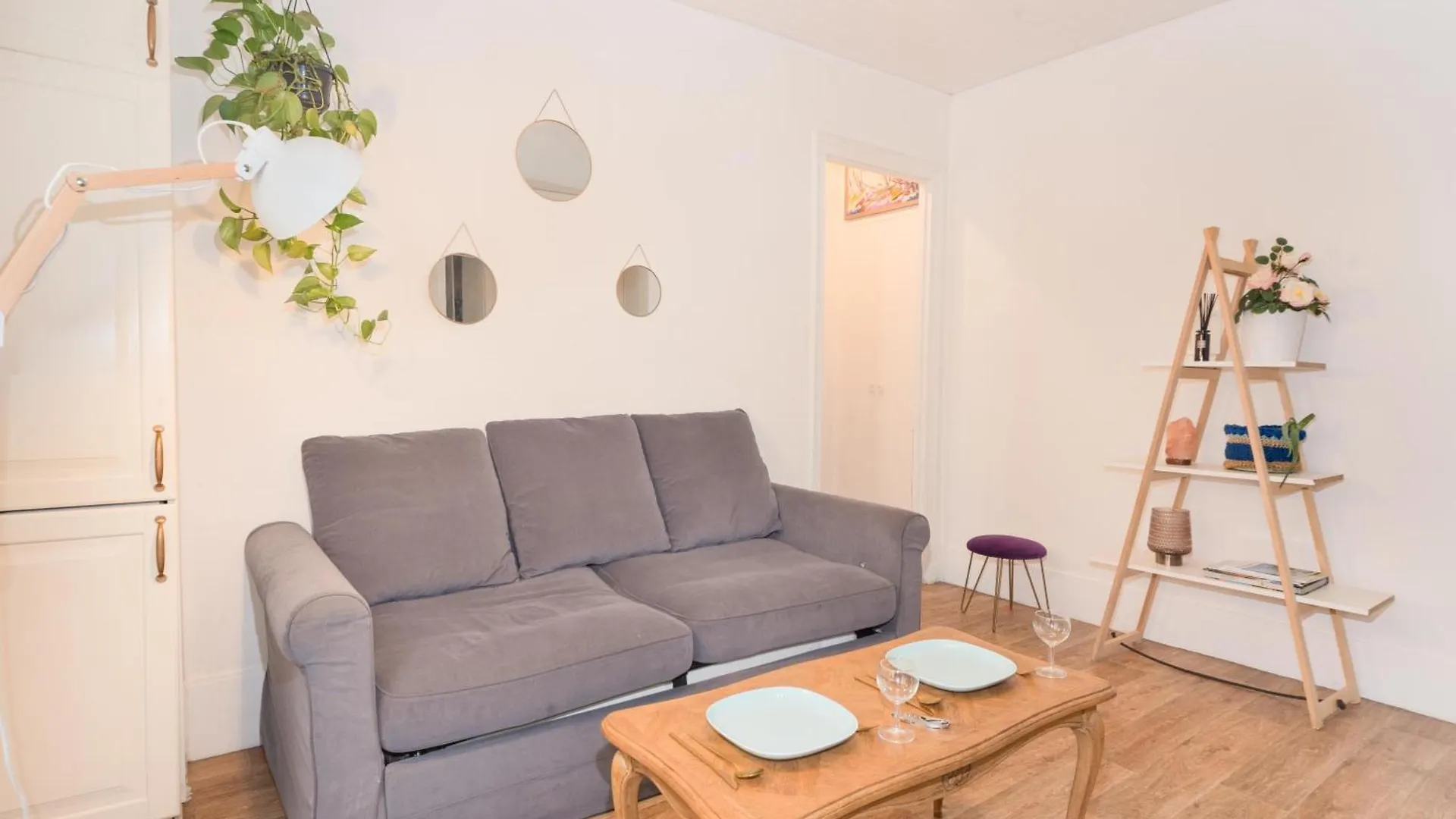 Apartment For 6 Persons In Central Parijs